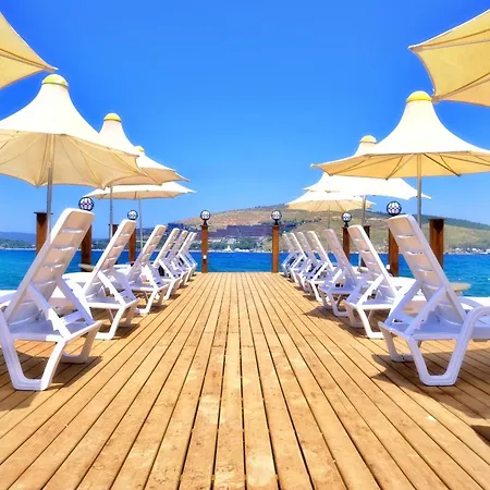 Tici Hotel By Ozel Group *