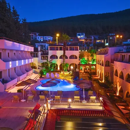 Szálloda Tici Hotel By Ozel Group *